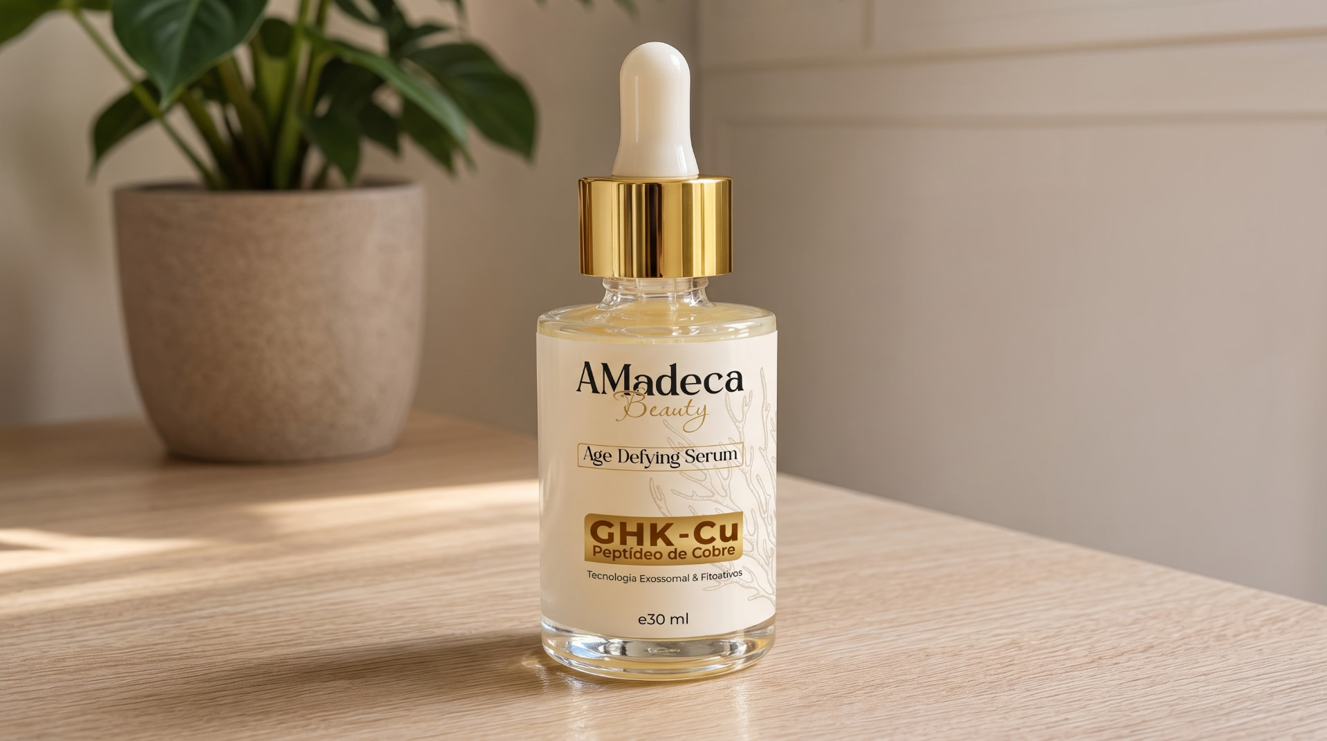 Age Defying Serum AMadeca Beauty em ambiente natural